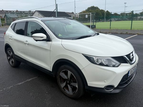 Nissan Qashqai Hatchback, Petrol, 2016, White