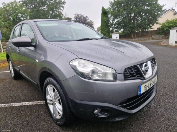 Nissan Qashqai Hatchback, Diesel, 2013, Grey