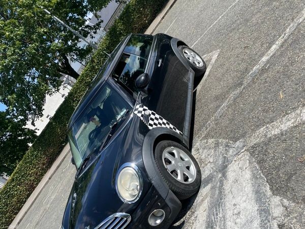 Mini Cooper Hatchback, Diesel, 2010, Black