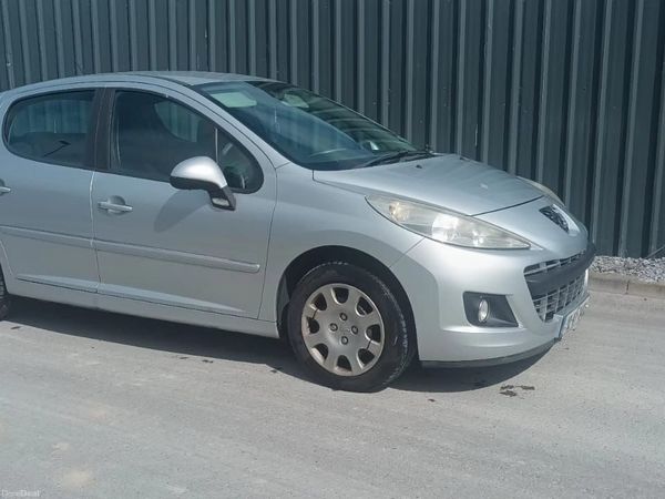 Peugeot 207 Hatchback, Diesel, 2012, Silver