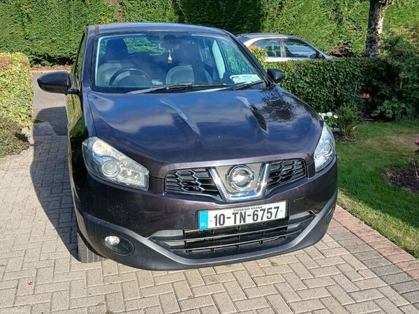 Nissan Qashqai Hatchback, Diesel, 2010, Black