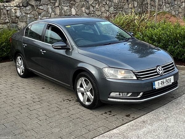 Volkswagen Passat Saloon, Diesel, 2011, Grey