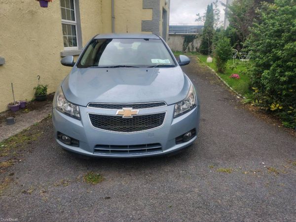 Chevrolet Cruze Saloon, Petrol, 2012, Blue