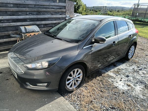 Ford Focus Hatchback, Diesel, 2015, Grey