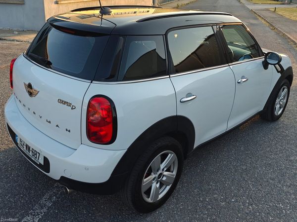Mini Cooper Hatchback, Diesel, 2015, White