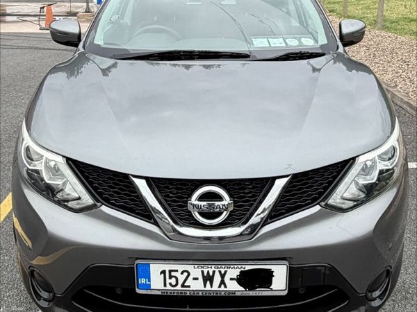 Nissan Qashqai Hatchback, Diesel, 2015, Grey