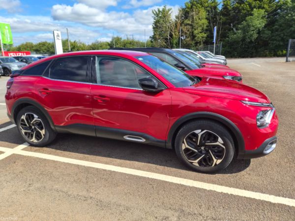 Citroen C4 Hatchback, Diesel, 2024, Red