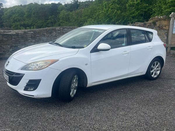 Mazda Mazda3 Hatchback, Diesel, 2009, White