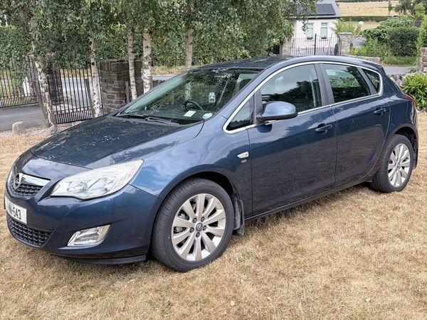 Opel Astra Hatchback, Diesel, 2011, Blue
