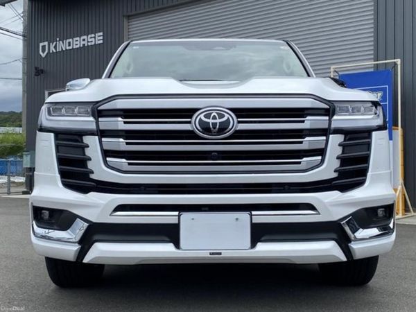 Toyota Land Cruiser SUV, Diesel, 2025, White