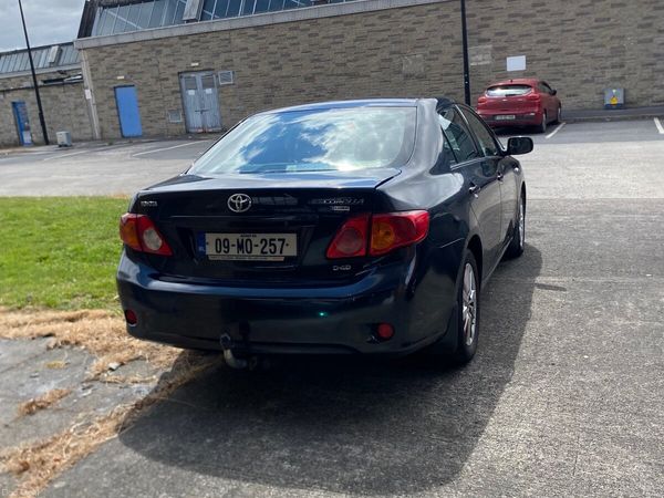 Toyota Corolla Saloon, Diesel, 2009, Black