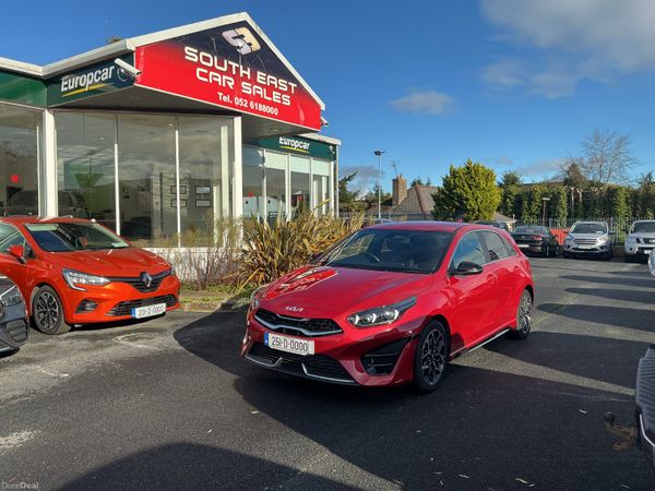 Kia Ceed Hatchback, Petrol, 2025, Red