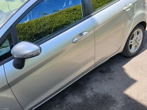 Ford Fiesta Hatchback, Diesel, 2013, Silver