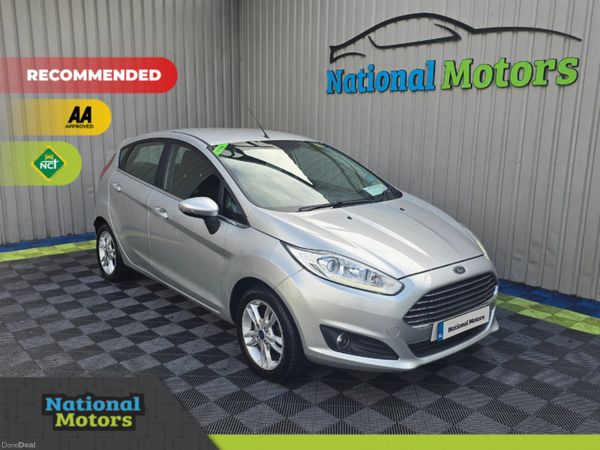 Ford Fiesta Hatchback, Petrol, 2017, Silver