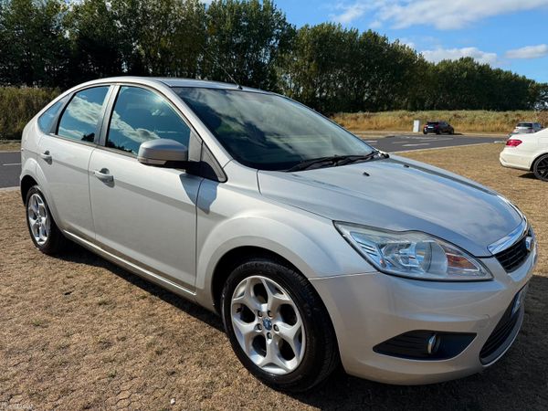 Ford Focus Hatchback, Diesel, 2010, Silver