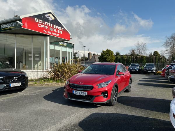 Kia XCeed Hatchback, Petrol Hybrid, 2022, Red
