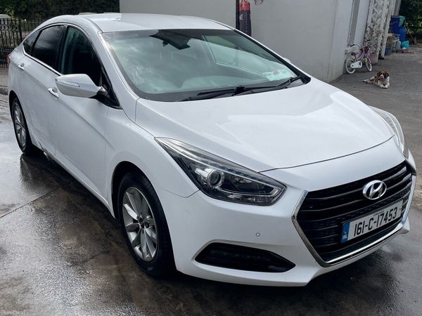 Hyundai i40 Saloon, Diesel, 2016, White