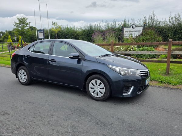 Toyota Corolla Saloon, Diesel, 2014, Black