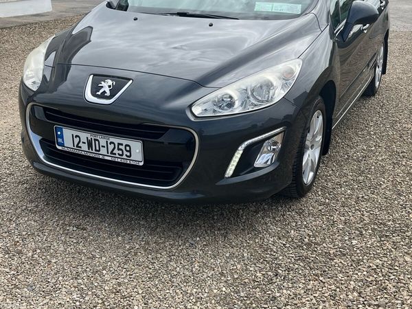 Peugeot 308 Hatchback, Diesel, 2012, Grey