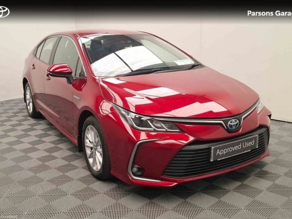 Toyota Corolla Saloon, Petrol Hybrid, 2019, Red