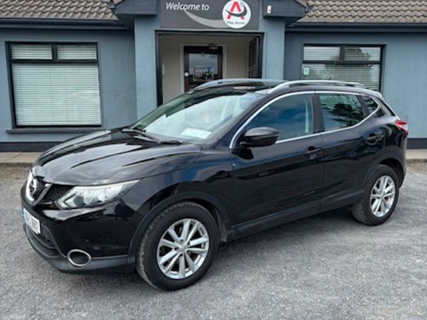 Nissan Qashqai Hatchback, Diesel, 2016, Black