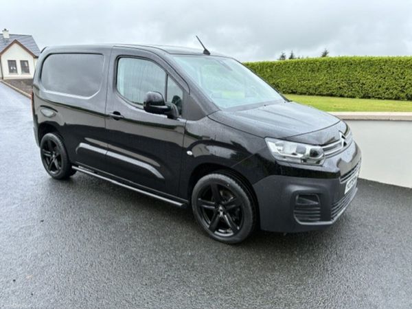 Citroen Berlingo MPV, Diesel, 2024, Black