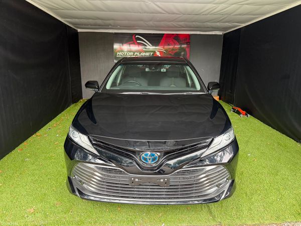 Toyota Camry Saloon, Petrol Hybrid, 2019, Black