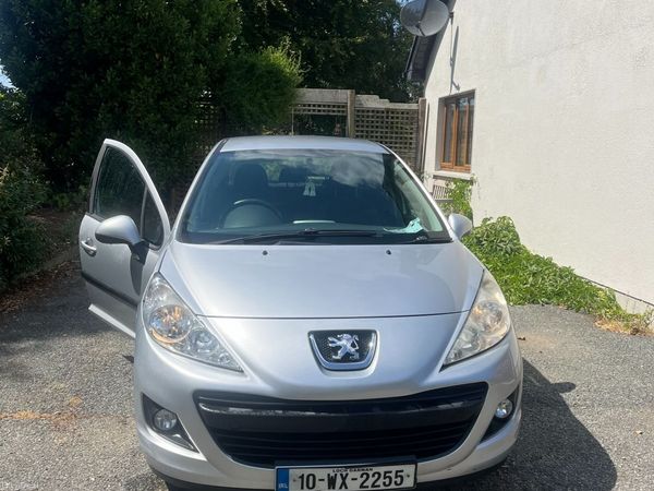 Peugeot 207 Hatchback, Diesel, 2010, Grey