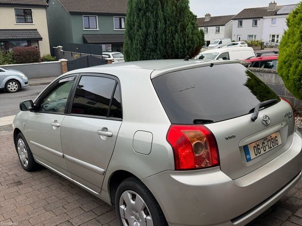 Toyota Corolla Hatchback, Diesel, 2006, Silver