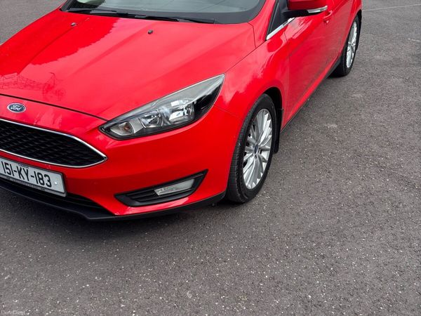 Ford Focus Hatchback, Diesel, 2015, Red
