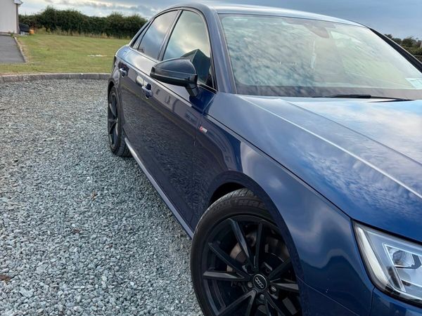 Audi A4 Saloon, Diesel, 2017, Blue