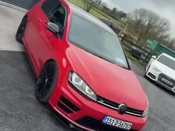 Volkswagen Golf Hatchback, Petrol, 2015, Red