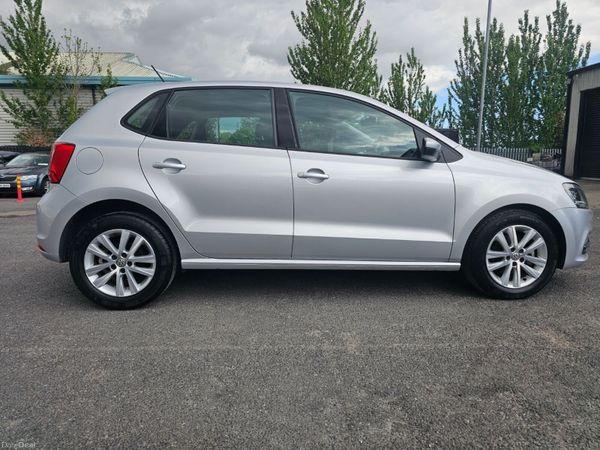 Volkswagen Polo Hatchback, Petrol, 2017, Silver