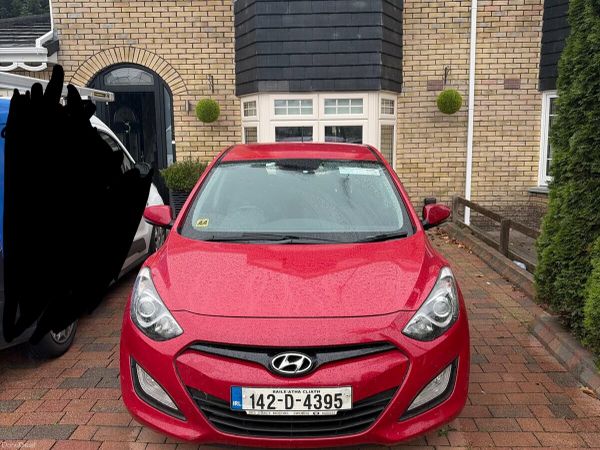 Hyundai i30 Hatchback, Diesel, 2014, Red