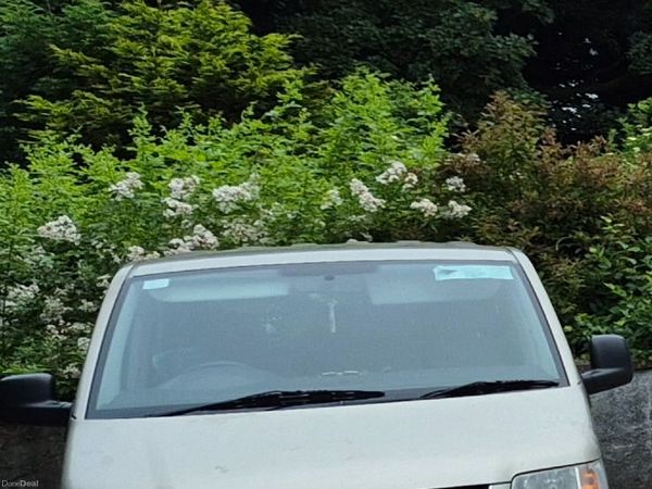 Volkswagen Shuttle Minibus, Diesel, 2009, Beige