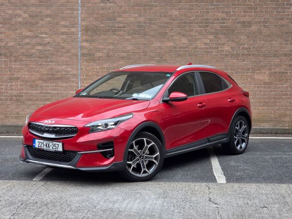 Kia XCeed Hatchback, Petrol Plug-in Hybrid, 2022, Red
