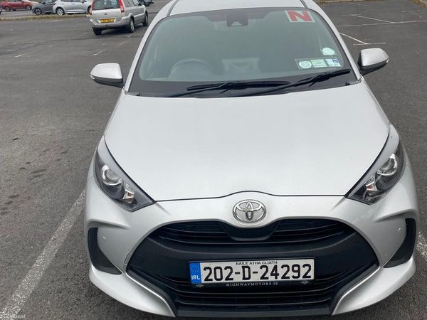Toyota Yaris Hatchback, Petrol, 2020, Silver