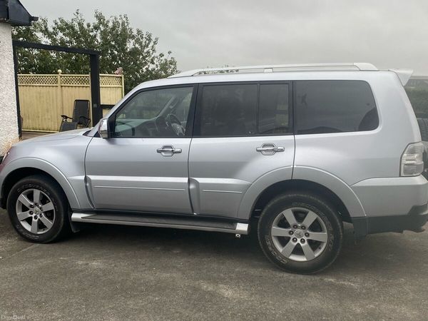 Mitsubishi Pajero SUV, Diesel, 2008, Silver