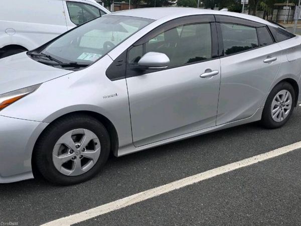 Toyota Prius Hatchback, Petrol Hybrid, 2016, Silver