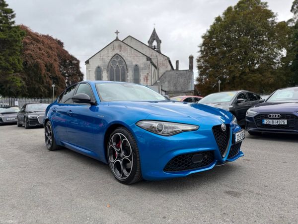 Alfa Romeo Giulia Saloon, Petrol Hybrid, 2023, Blue