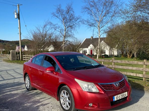Toyota Avensis Saloon, Diesel, 2010, Red