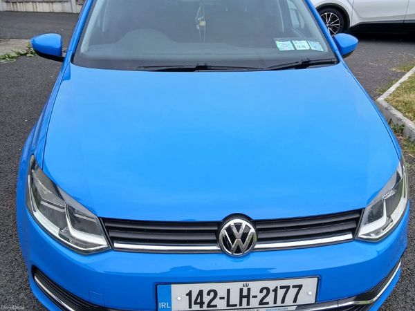 Volkswagen Polo Hatchback, Petrol, 2014, Blue