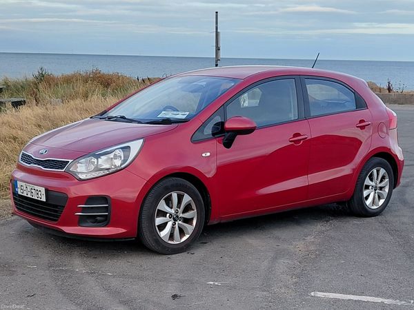 Kia Rio Hatchback, Petrol, 2015, Red