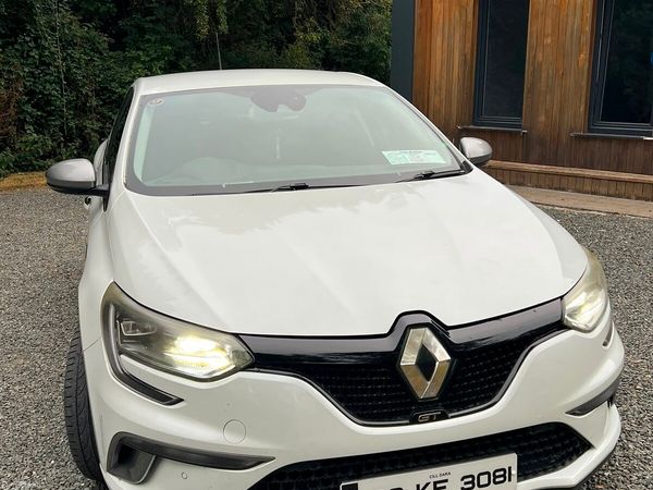Renault Megane Hatchback, Petrol, 2018, White