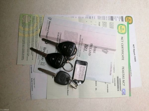 Toyota Corolla Saloon, Diesel, 2007, Grey