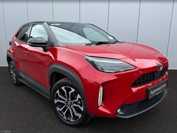 Toyota Yaris Cross Hatchback, Petrol Hybrid, 2023, Red