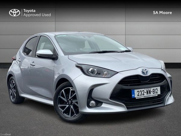 Toyota Yaris Hatchback, Petrol Hybrid, 2023, Grey