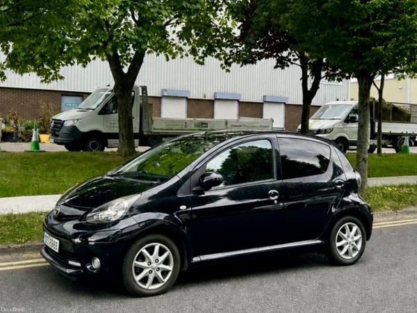 Toyota Aygo Hatchback, Petrol, 2013, Black