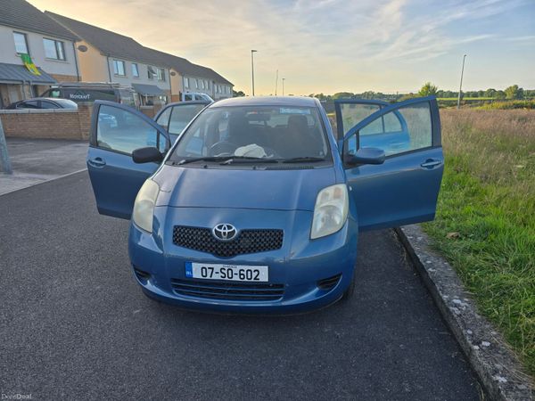 Toyota Yaris Hatchback, Petrol, 2007, Blue