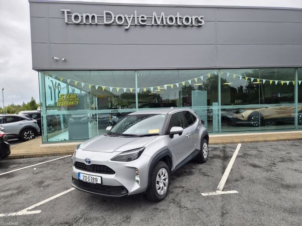 Toyota Yaris Cross Estate, Petrol Hybrid, 2021, Silver